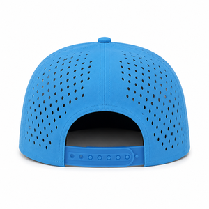 Gorras OEM ODM Perforadas Impermeables Deportivas de Golf con Cordón, Gorras de 5 Paneles Impermeables con Logotipo de Parche Tejido Personalizado y Cierre Ajustable - Product Image 3