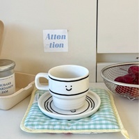 Ensemble tasse à café et soucoupe en céramique style coréen avec visage souriant mignon, tasse à cappuccino créative pour cadeau de café, vente en gros