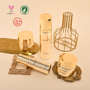 Coffrets cadeaux pour la peau à la vitamine E de marque privée, tonique, sérum, crème, aloès, HA, hydratant, éclaircissant, vitamine E, soin du visage, peau éclatante - Product Image 1