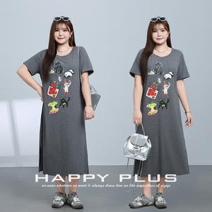 Runqi Vestido camisero holgado de longitud media para mujer, talla grande, color gris oscuro, cuello redondo, estampado de anime, diseño con abertura N9100 - Product Image 2