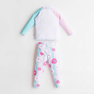 Enfants bébé fille <span class=keywords><strong>combinaison</strong></span> humide à manches longues pantalon <span class=keywords><strong>surf</strong></span> costume arc-en-ciel plongée en apnée natation <span class=keywords><strong>combinaison</strong></span> plongée maillots de bain avec casquette UPF 50 - Product Image 2