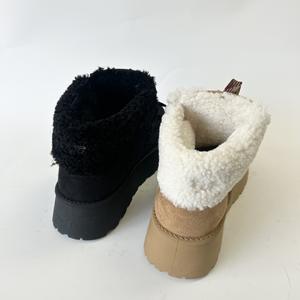{Personnalisation d'usine} Fukallen Bottes de neige à semelles épaisses garnies de fourrure de couleur camel pour femmes Style populaire - Product Image 3