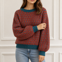 Pull en maille torsadée personnalisé pour femme, col rond, orange, rouge, vert sarcelle, texture losanges en relief, usine OEM ODM