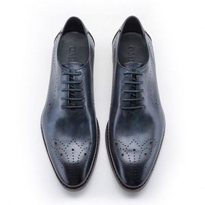 High Quality New British Format <b>Flat</b> Waterproof Lightweight VALENTINA Leather <b>Pointed</b> Breathable Anti-Slip Lace Carved Oxford - Product Image 3