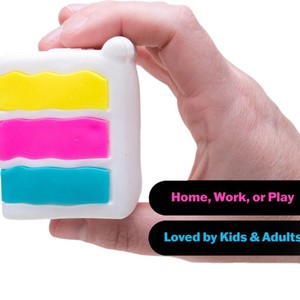 NeeDoh Peace O' Cake Squishy Fidget Toy, Juguete Sensorial Antiestrés de Pastel de Capas Colorido, Caja Sorpresa para Niños y Adultos, Alivio de la Ansiedad - Product Image 5