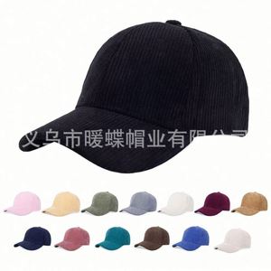 Casquettes en velours côtelé noir personnalisées en gros, casquette de baseball en velours côtelé à 6 panneaux avec logo brodé - Product Image 5