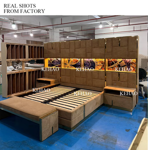 <span class=keywords><strong>Letto</strong></span> <span class=keywords><strong>Matrimoniale</strong></span> di Lusso in Pelle di Alta Gamma con Grande Testiera, Arredamento per Camera da <span class=keywords><strong>Letto</strong></span> di Lusso dal Design Moderno e Recente Italiano, <span class=keywords><strong>Letto</strong></span> King Size - Product Image 5