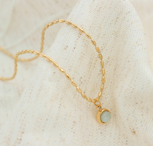 Cadena de cuentas de semillas chapada en oro de 18 quilates de acero inoxidable, collar con colgante de piedra natural circular para regalo de mujer - Product Image 6