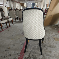 Fauteuil en bois massif de luxe léger haut de gamme avec dossier rembourré pour chaise d'hôtel et de restaurant de salle à manger