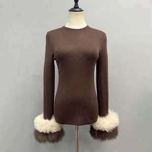 <span class=keywords><strong>Pull</strong></span>-over en maille respirant à col rond pour <span class=keywords><strong>femme</strong></span>, personnalisé, avec poignets amovibles en vraie fourrure de renard – Vente en gros - Product Image 1