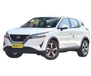 真新しい日産Qashqai Dualis Rogue Sport 1.3T 2.0Lガソリン20232024 J12J11コンパクトクロスオーバーSUVカー