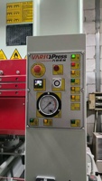 Presse à chaud hydraulique électrique 5 couches 120T 4x9 pieds pour le travail du bois, le placage, le contreplaqué, le MDF et les portes