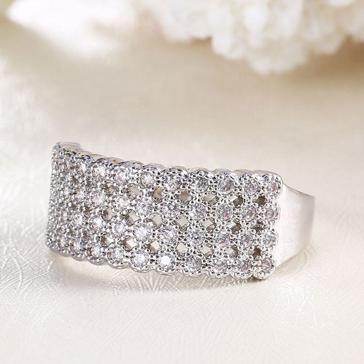 Fashion Jewelry Wholesale Women White Gold TDW Diamond Sterns Wedding Rings  Catalogue - Main Image