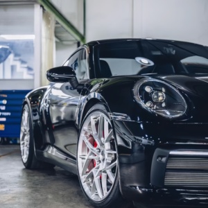 Jantes de voiture en alliage d'aluminium forgé chromé de luxe de 18 à 21 pouces Mise à niveau personnalisée haute performance avec 25mm ET et 40mm nouvel état - Product Image 1