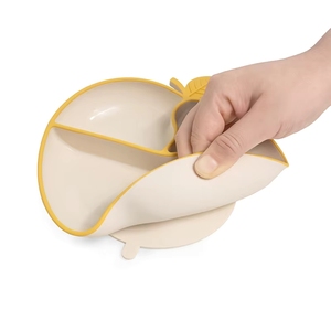 Assiettes <span class=keywords><strong>d</strong></span>'alimentation pour bébé en silicone sans BPA personnalisées avec ventouses et compartiments de forme spéciale pour les aliments - Product Image 4