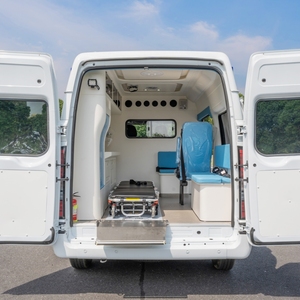 Nueva <span class=keywords><strong>Ambulancia</strong></span> JMC 2.0T Diésel, Transmisión Manual, Tracción Trasera, Cabina Ancha, Equipo Médico, Emisión EURO 6, Origen Hubei, Bajo Costo - Product Image 6