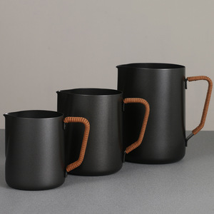 Jarras <span class=keywords><strong>de</strong></span> vapor Espresso 304SS Milk <span class=keywords><strong>Latte</strong></span> Art Pitcher Barista Cup Milk Jug Cup para Espresso, <span class=keywords><strong>Latte</strong></span> Art, Hot Chocolate - Product Image 3
