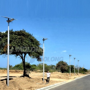 Lampadaire solaire LED extérieur en <span class=keywords><strong>acier</strong></span> inoxydable Yaolong 6M 8M 9M 12M avec <span class=keywords><strong>poteaux</strong></span> en fer pour jardin et route - Product Image 3