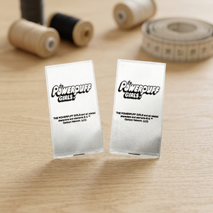 Étiquette de vêtement en satin ultra doux à bords tissés personnalisés, découpée au laser, imprimée en héliogravure, lavable, rectangulaire, simple/double - Product Image 1