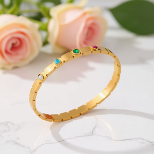 Bracciale Angelina in Acciaio Inossidabile Placcato Oro con Pietre Colorate, Unisex per Uso Quotidiano - Product Image 2