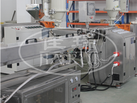 Extrudeuse de cathéter de ligne d'extrusion de PVC de cathéter radio-opaque médical de précision à haute efficacité