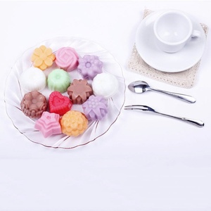 Molde de silicona de 12 cavidades para repostería: pastel, jabón, gelatina, flor, pudín, postre, caramelo, chocolate. - Product Image 5