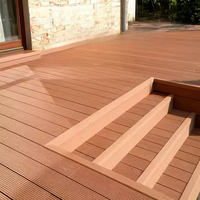 Plancher composite WPC carré imperméable avec quille solide et système d'assemblage pour terrasses extérieures