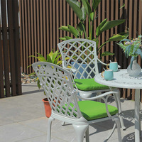 Ensemble de salle à manger d'extérieur au design européen moderne et durable, en aluminium moulé, 5 pièces, table de jardin, 4 chaises, utilisation hôtelière