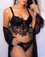Meilleure Vente Ensemble de Lingerie Deux Pièces Bralette en Dentelle Noire Brodée de Haute Qualité Personnalisé Soutien-Gorge et Culotte pour Femme