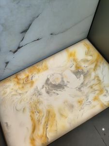 لوح كبير من العقيق الاصطناعي الشفاف الحديث ، لوح حائط مقاوم للماء ، لوح ديكور داخلي مقطوع إلى حجم للفنادق - Product Image 2