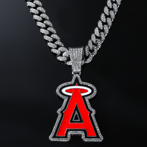 สร้อยคอจี้ตัวอักษร A สีแดงเรียบง่าย ดีไซน์ล้ำสมัย ขายดีประจำปี 2026 สไตล์ฮิปฮอปสุดเทรนด์สำหรับผู้ชาย เครื่องประดับแฟชั่น ขายส่ง - Product Image 4
