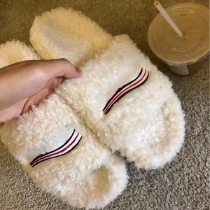 Sandales d'hiver chaudes à talons pour femmes, à bout ouvert, plateforme, style pantoufle, avec broderie et fourrure, pour femmes - Product Image 1