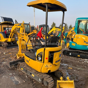 Excavadora compacta Komatsu PC18 de segunda mano, miniexcavadora usada de 1.8t con cabina abierta, maquinaria original de Japón. - Product Image 2