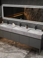Meuble de salle de bain mural moderne à double vasque avec finition en marbre Comptoir en céramique Table de lavage de sol Suite de toilettes pour villas