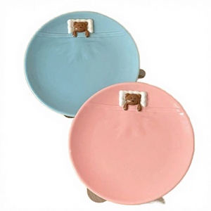 Plato de cerámica de gres azul y rosa con diseño de oso durmiente, ecológico, lindo, redondo de 8 pulgadas, vajilla con diseño de edredón. - Product Image 3