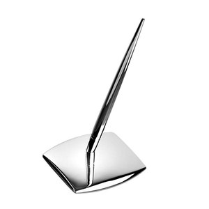 Lux Box Jumbo Pen Stand Organisateur de bureau en plastique et calendrier Utiliser un motif carré pour porte-stylo et porte-crayon - Product Image 1