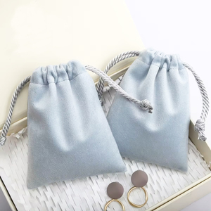 Nuevas Bolsas de Embalaje de Joyería de Franela Personalizadas con Logotipo, Bolsa de Regalo de Boda, Bolsa de Terciopelo con Cordón - Product Image 6