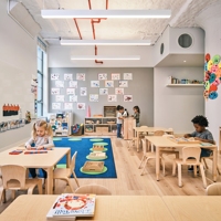 Ensemble de mobilier de sécurité en bois pour salle de classe préscolaire, maternelle, centre d'apprentissage précoce, bureau d'activités et d'étude pour garderie et école