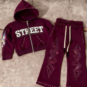 Ensemble de survêtement Y2K personnalisé avec pantalon baggy à double taille et coupe évasée, orné de perles et de strass, et sweat à capuche zippé - Product Image 2