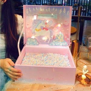 ลูกบอลโฟมสีมาการองสำหรับของชำร่วยงานแต่งงาน ของตกแต่งงานปาร์ตี้ วัสดุเติมเต็มกระดาษย่น ของตกแต่งสไตล์โมเดิร์น แบรนด์ OEM จากจีน - Product Image 3