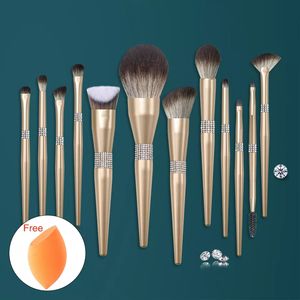 HMU <span class=keywords><strong>2022</strong></span> Nuevo y Exclusivo Set de 12 Brochas de Maquillaje Color Champán Dorado con Cristales y Diamantes, Brochas de Maquillaje de Alta Gama - Product Image 1