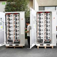 Solution de stockage d'énergie JApower 125 kW 265 kWh C&I tout-en-un hybride ESS avec onduleur hybride Deye pour la gestion des charges solaires