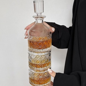 Set <span class=keywords><strong>di</strong></span> Bicchieri Decanter per <span class=keywords><strong>Vino</strong></span> in Cristallo Vintage con Rilievi, Impilabili, Set <span class=keywords><strong>di</strong></span> Bicchieri Decanter per Whisky Impilabili, Capacità 280ml - Product Image 5