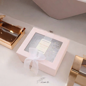 Boîte cadeau pliable de luxe personnalisée avec poignée et ruban, matériaux recyclés, réutilisable pour bougies haut de gamme et emballages de marque - Product Image 3