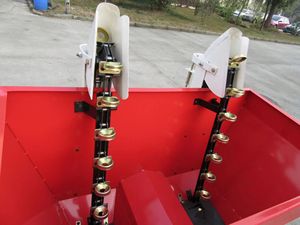 Sembradora de Patatas de <span class=keywords><strong>Alta</strong></span> Eficiencia Montada en Tractor, Máquina Agrícola de Plantación de Tubérculos, Sembradora de Precisión para Uso Agrícola - Product Image 6