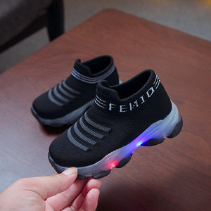 Vente d'usine, baskets respirantes antidérapantes pas chères, chaussures décontractées LED pour filles, garçons et enfants - Product Image 2