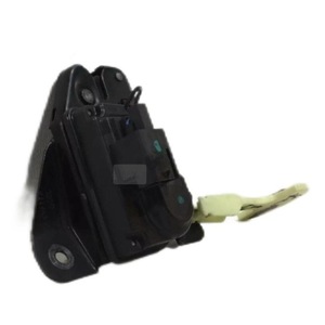Actionneur de verrouillage de hayon pour Chrysler 300C Dodge Challenger DC 12V, commande de coffre en plastique - Product Image 1