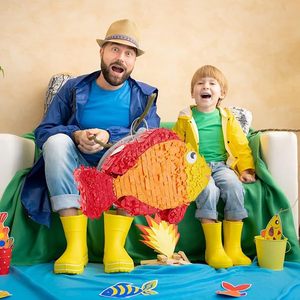 Piñata Poisson Tropical avec Bâton de Percussion et Masque <span class=keywords><strong>pour</strong></span> les Yeux – Piñata Finie Créative en Forme de Poisson – Cadeau de Fête Amusant Fait Main - Product Image 2