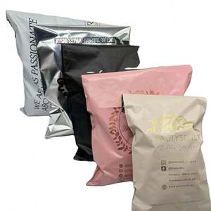 Enveloppes d'expédition en poly biodégradable avec logo personnalisé, enveloppes d'expédition mates nues, enveloppes d'expédition en poly pour vêtements - Product Image 1