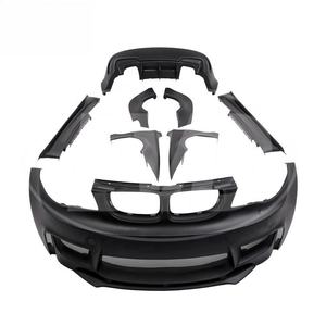 Kit de carrosserie large de voiture de prix usine pour 2007-2011 <span class=keywords><strong>Bmw</strong></span> série <span class=keywords><strong>1</strong></span> E82 E88 à 1M Style fibre de verre avant pare-chocs arrière jupes latérales ailes - Product Image 1